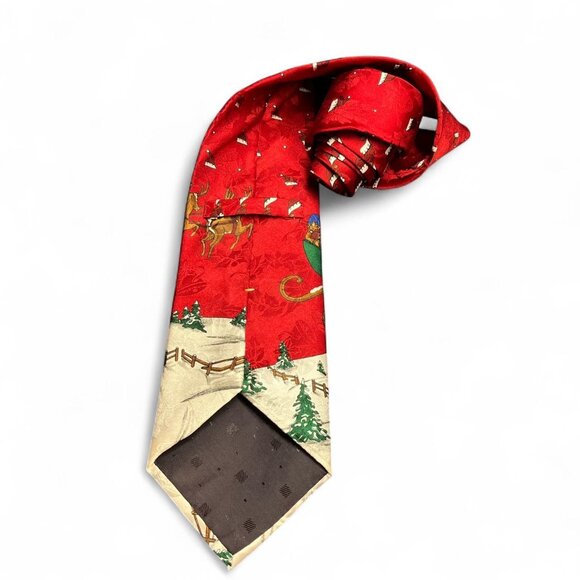 #Christmas neck tie. Add spirit to your holiday attire with this red silk Santa - Picture 3 of 3